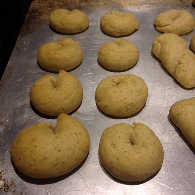 Italian pepper biscuits