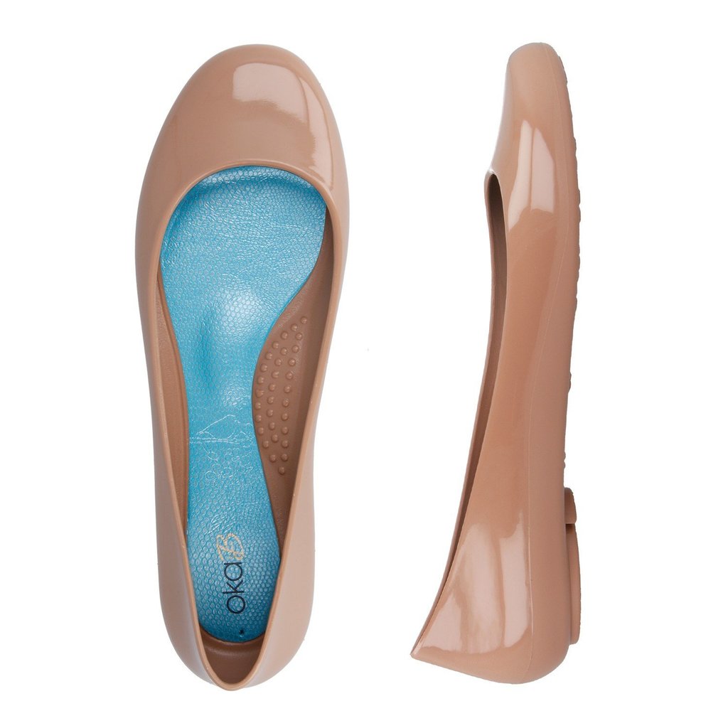 Oka-B Women's Elle Lizzie Flip Flop Sandal With Sea Turtle Charms (Chai, Small)