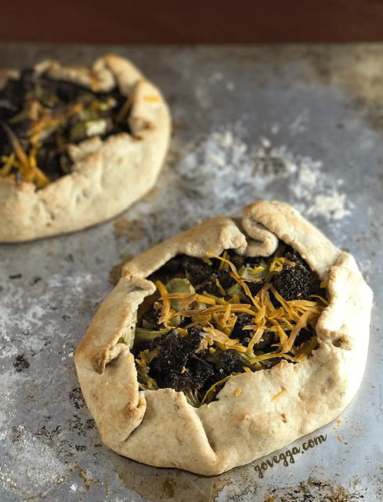 Broccoli-cheese galette with an almond meal crust
