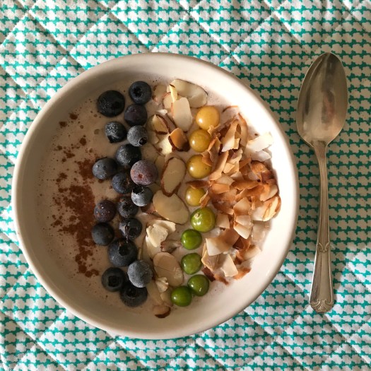 Raw buckwheat porridge // govegga.com